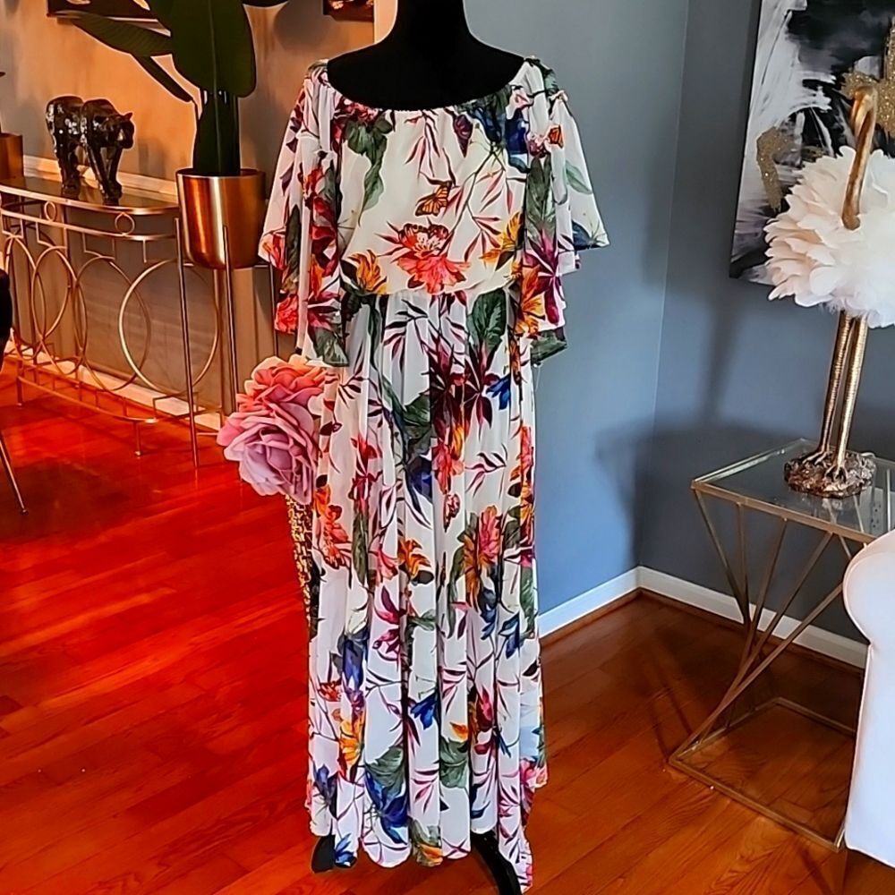Une ame off the shoulder dress sz small